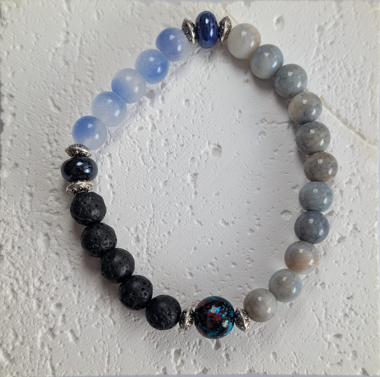 Lavastein Armband in Schwarz, Blau & Grau