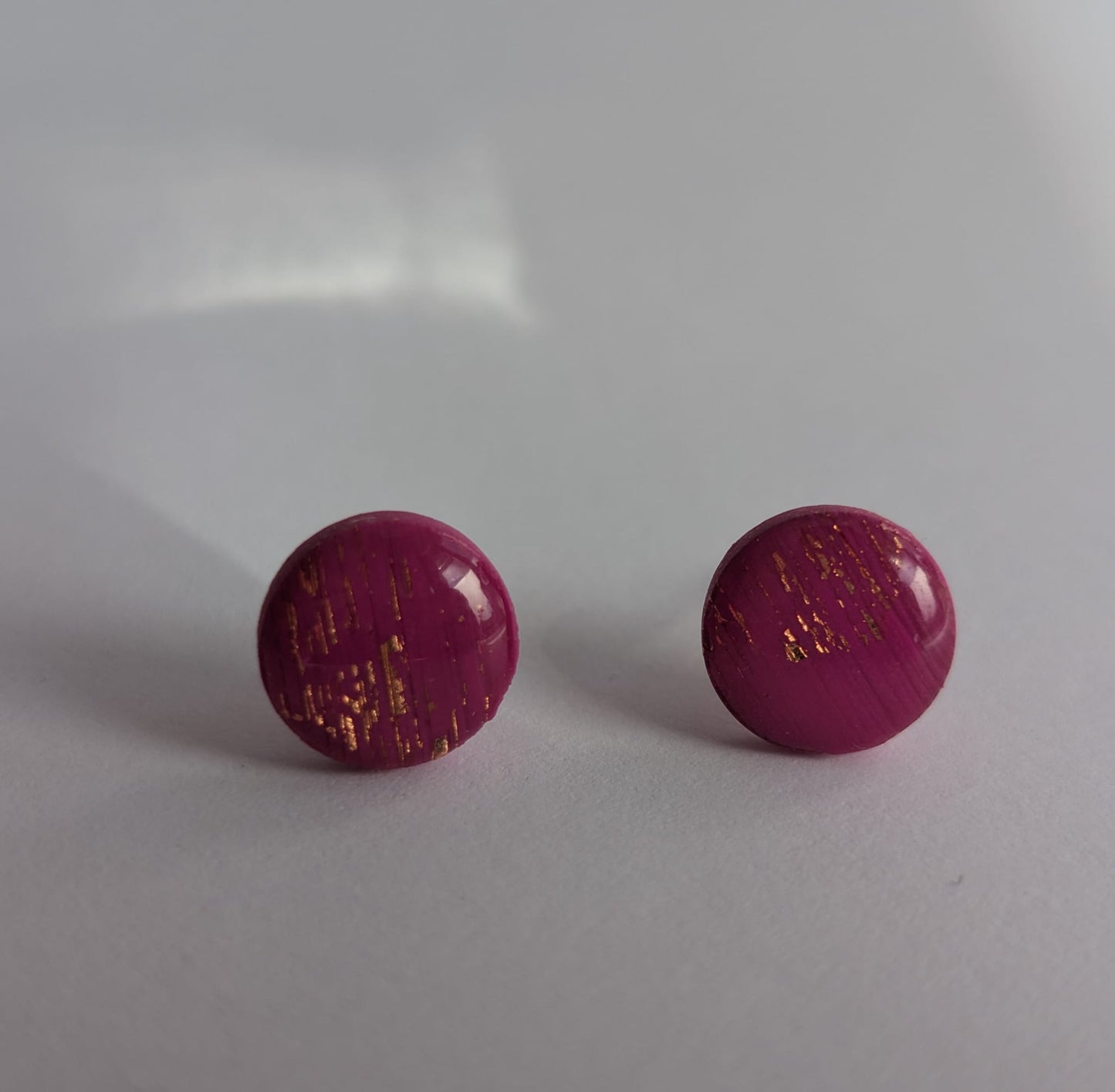 Ohrstecker in Pink mit Goldakzenten