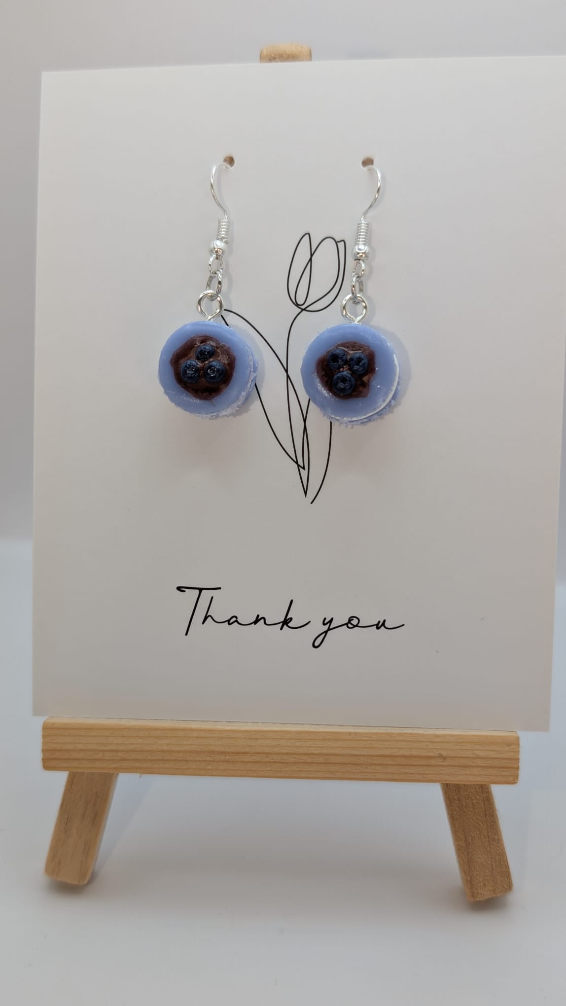 Blaue Macaron-Ohrringe mit Blaubeeren – Handmade Schmuck