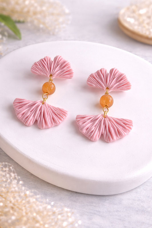 Handgemachte rosa Statement Ohrringe mit Perle Polymer Clay