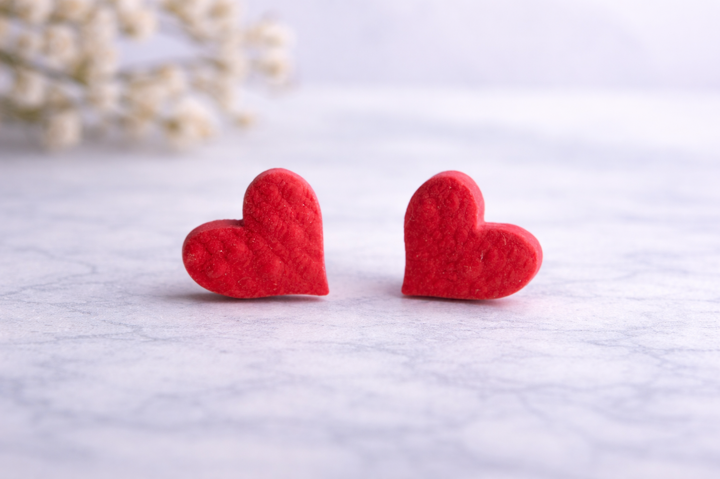 Herz-Ohrstecker aus Polymer Clay – handgefertigt | Rot