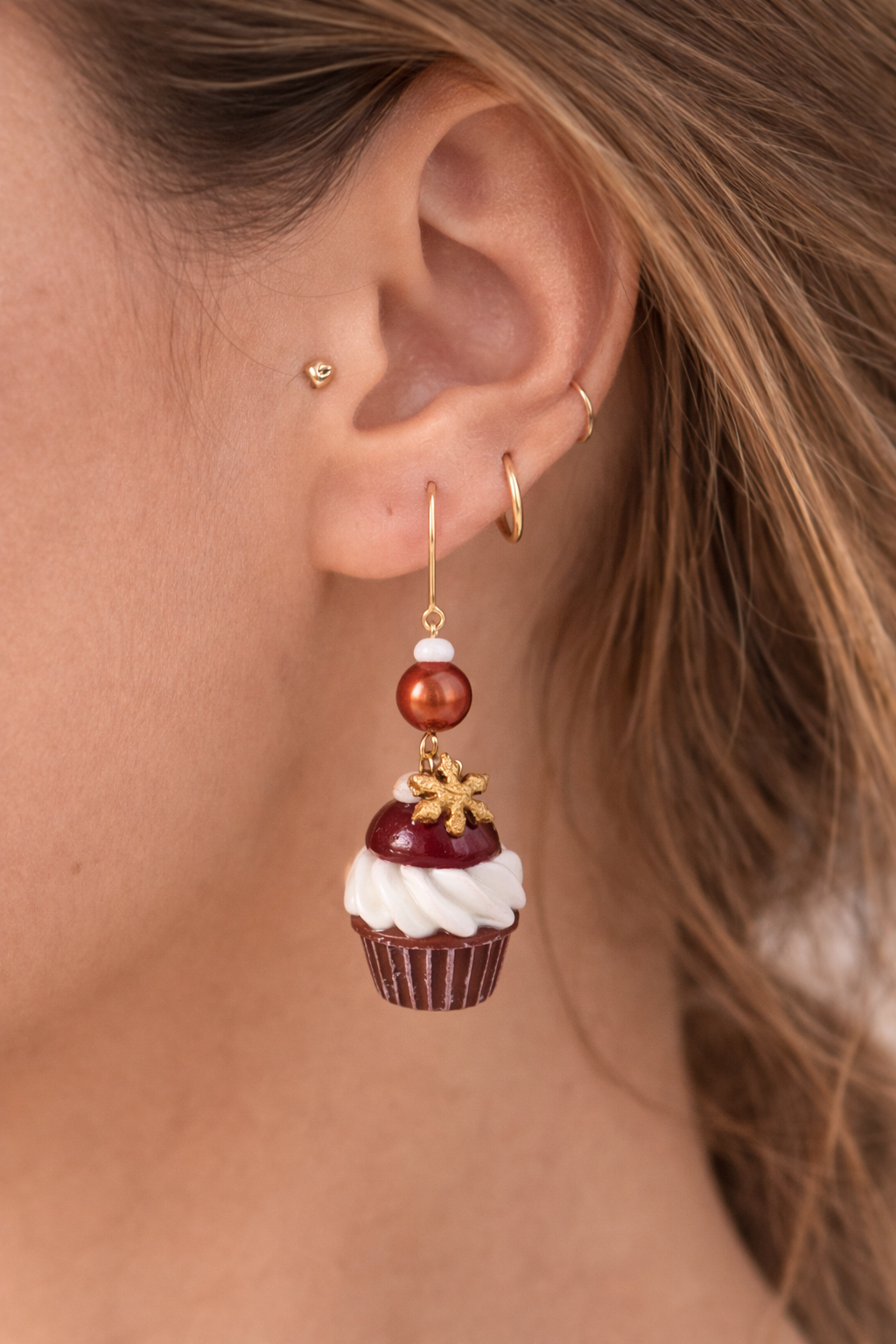 Cupcake Ohrringe handgemacht – Süße Hängeohrringe aus Polymer Clay