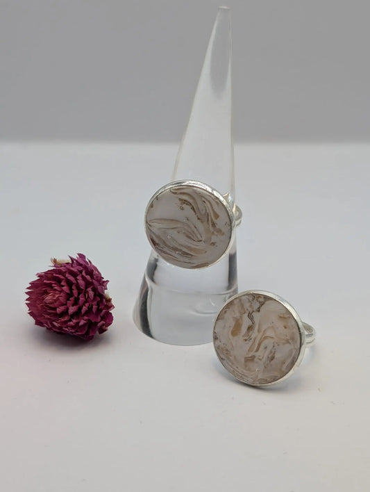 Weisser Marmor Ringe aus Silber in verschiedenen Tönen  (verstellbar) 