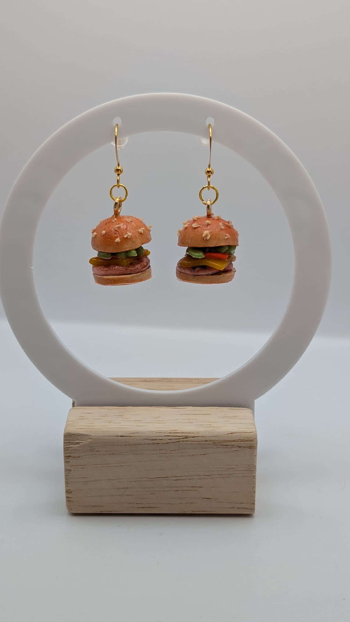 Mini-Burger-Ohrringe – Realistischer Food-Schmuck handmade

