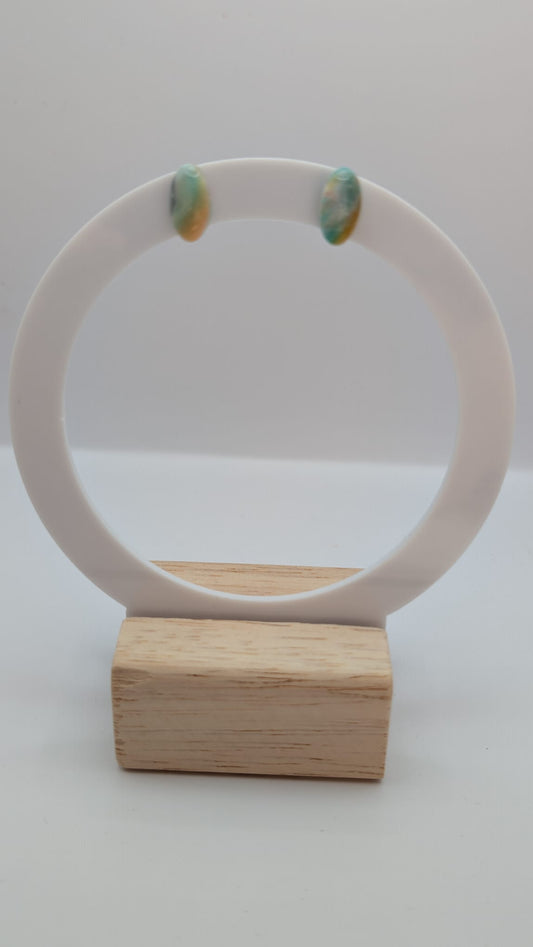 Ovale Eier Statement-Ohrringe aus Polymer Clay – Regenbogen-Marmor-Look
