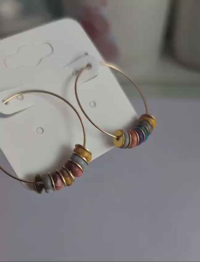 Bunte Creolen mit Keramikperlen Boho Style